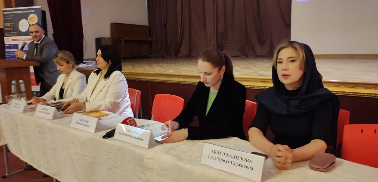 Открытый Урок цифры по теме «Технологии тестирования» прошел для школьников лицея №39 г. Махачкалы